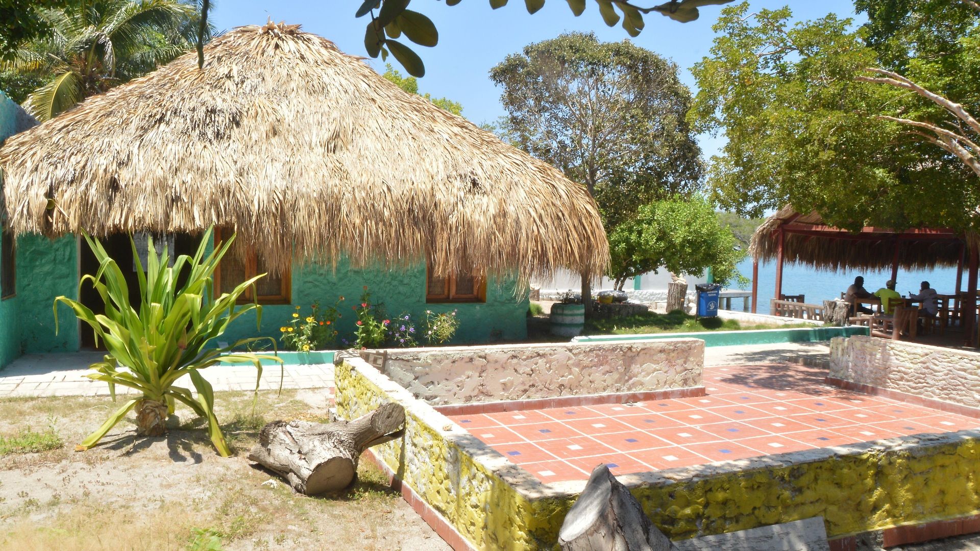 Eco Erizos Hotel