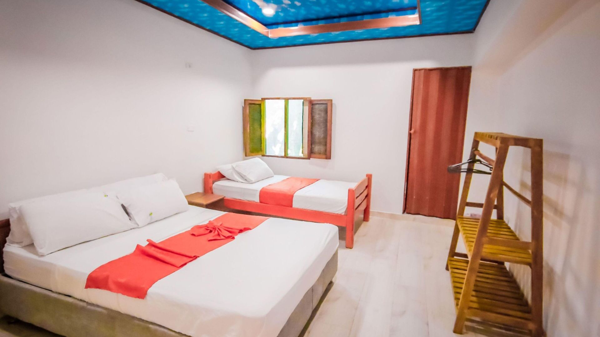 Hotel Eco Erizos 2*