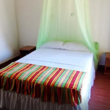 Hotel Eco Erizos 2*