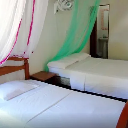 Eco Erizos Hotel 2*