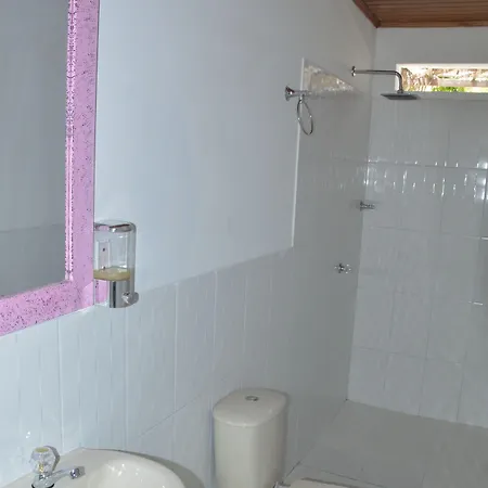 Hotel Eco Erizos 2*